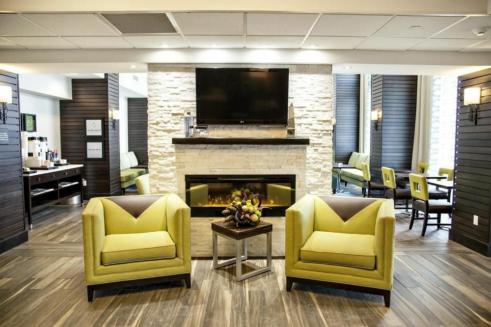 Hampton Inn & Suites Guelph Exterior photo